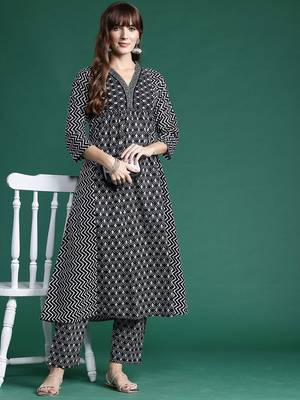 Ethnic Motifs Printed A-Line Pure Cotton Kurta with Trousers 1
