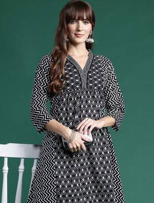 Ethnic Motifs Printed A-Line Pure Cotton Kurta with Trousers 2