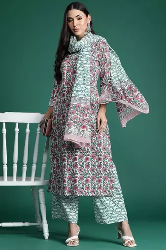 Floral Printed Pure Cotton Kurta with Trousers & With Dupatta