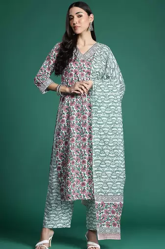 Floral Printed Pure Cotton Kurta with Trousers & With Dupatta