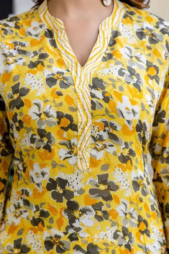 Floral Printed Mandarin Collar Pure Cotton Kurta With Trousers & Dupatta