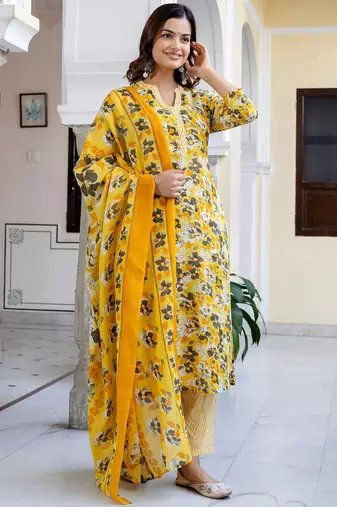Floral Printed Mandarin Collar Pure Cotton Kurta With Trousers & Dupatta