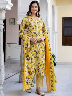 Floral Printed Mandarin Collar Pure Cotton Kurta With Trousers & Dupatta 7