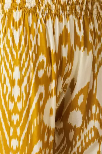 Ethnic Motifs Printed Mandarin Collar Straight Kurta With Palazzo