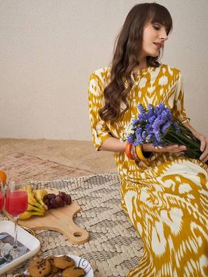 Ethnic Motifs Printed Mandarin Collar Straight Kurta With Palazzo 7