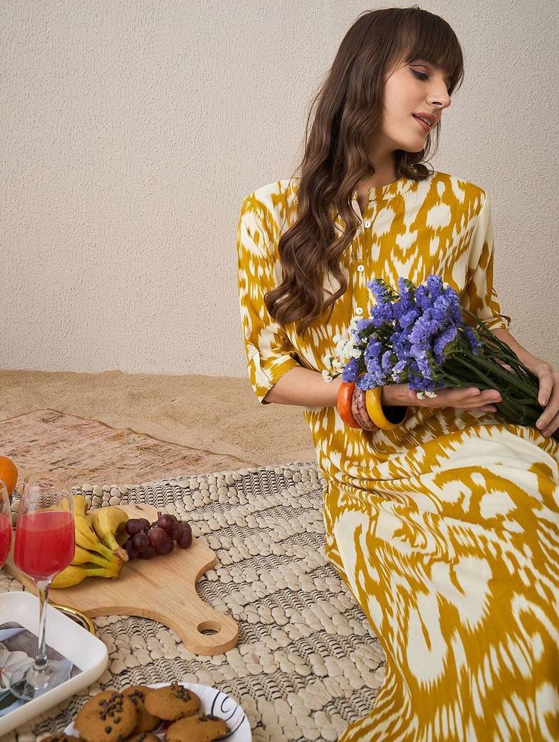Ethnic Motifs Printed Mandarin Collar Straight Kurta With Palazzo