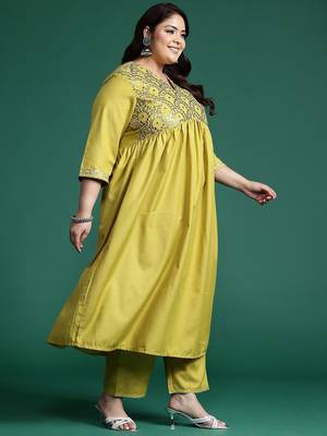 Plus Size Embroidered A-Line Kurta Trousers With Dupatta Set 7