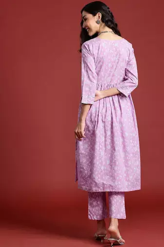 Women Floral Printed Empire Gotta Patti Pure Cotton Kurta with Trousers