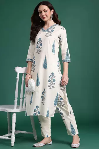Floral Printed Regular Kurta with Trousers