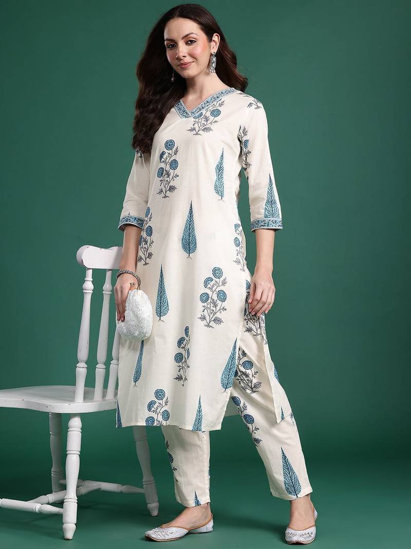 Floral Printed Regular Kurta with Trousers