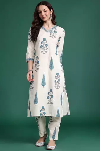 Floral Printed Regular Kurta with Trousers