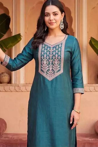Women Ethnic Motifs Embroidered Regular Thread Work Liva Kurta with Trousers