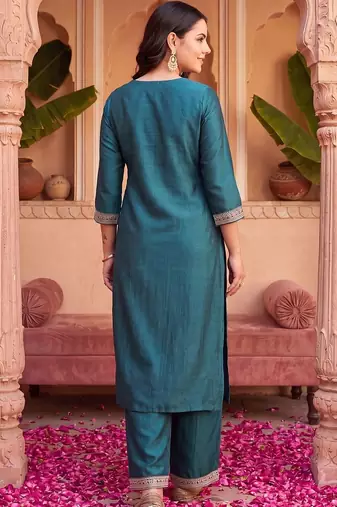 Women Ethnic Motifs Embroidered Regular Thread Work Liva Kurta with Trousers