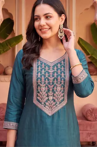 Women Ethnic Motifs Embroidered Regular Thread Work Liva Kurta with Trousers