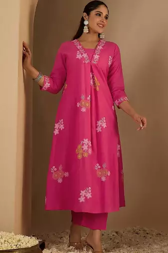 Women Floral Printed Cotton A-Line Kurta with Trousers