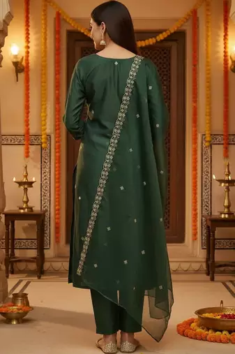 Women Ethnic Motifs Embroidered Regular Thread Work Kurta with Trousers & With Dupatta