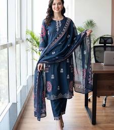 Women Ethnic Motifs Printed Regular Thread Work Pure Cotton Kurta with Trousers & With Dupatta
