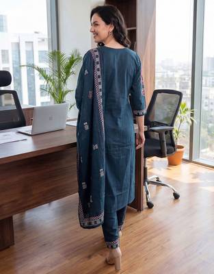 Women Ethnic Motifs Printed Regular Thread Work Pure Cotton Kurta with Trousers & With Dupatta 4