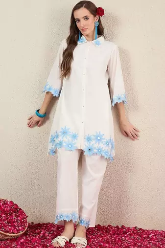 Women Floral Embroidered Regular Thread Work Pure Cotton Kurta with Palazzos