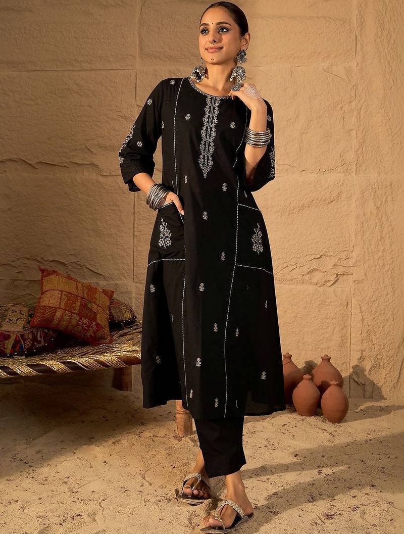 Women Ethnic Motifs Embroidered Regular Thread Work Pure Cotton Kurta with Trousers