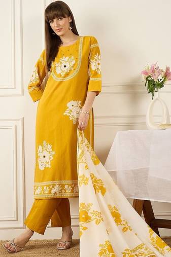 Women Floral Printed Regular Mirror Work Pure Cotton Kurta with Trousers & With Dupatta