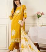 Women Floral Printed Regular Mirror Work Pure Cotton Kurta with Trousers & With Dupatta