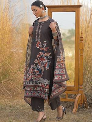 Women Ethnic Motifs Printed Regular Mirror Work Kurta with Trousers & With Dupatta 1