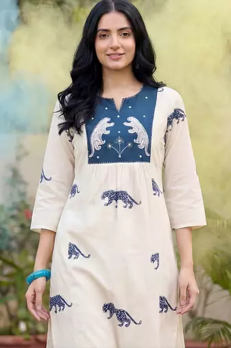 Women Animal Printed Empire Pure Cotton Kurta with Trousers
