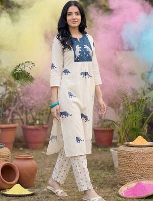Women Animal Printed Empire Pure Cotton Kurta with Trousers 6