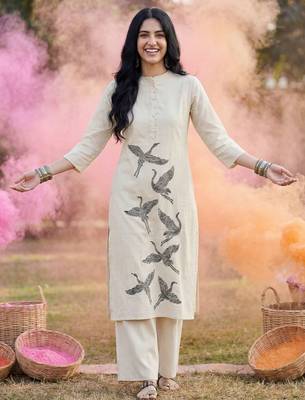 Women Ethnic Motifs Printed Regular Pure Cotton Kurta with Trousers 2