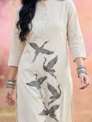 Women Ethnic Motifs Printed Regular Pure Cotton Kurta with Trousers 3