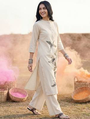Women Ethnic Motifs Printed Regular Pure Cotton Kurta with Trousers 4