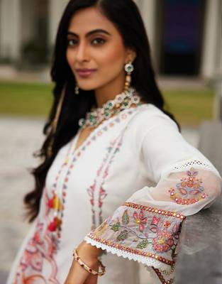 Women Ethnic Motifs Embroidered Regular Thread Work Kurta with Trousers & With Dupatta 2