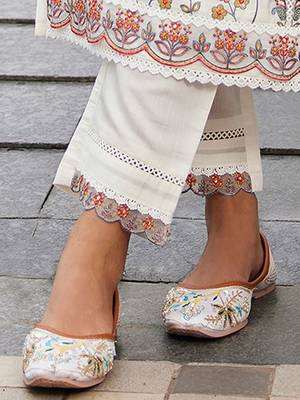 Women Ethnic Motifs Embroidered Regular Thread Work Kurta with Trousers & With Dupatta 6