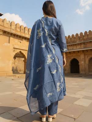 Ethnic Motifs Embroidered Thread Work Pure Cotton Kurta With Trousers & Dupatta 4