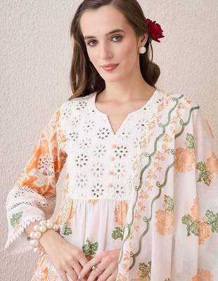 Women Floral Printed Empire Pure Cotton Kurta with Trousers & With Dupatta 3