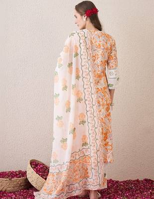 Women Floral Printed Empire Pure Cotton Kurta with Trousers & With Dupatta 4