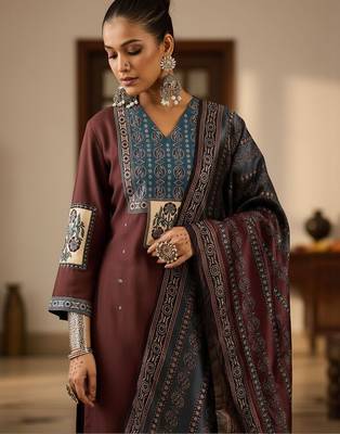 Women Ethnic Motifs Printed Regular Kurta with Trousers & With Dupatta 5