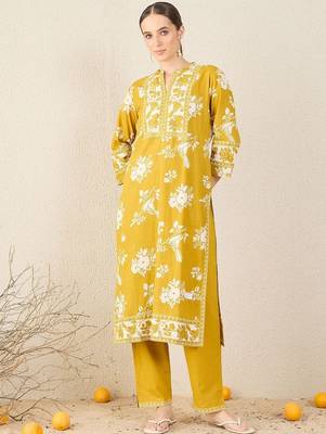 Floral Printed Straight Pure Cotton Kurta With Trousers & Dupatta 5