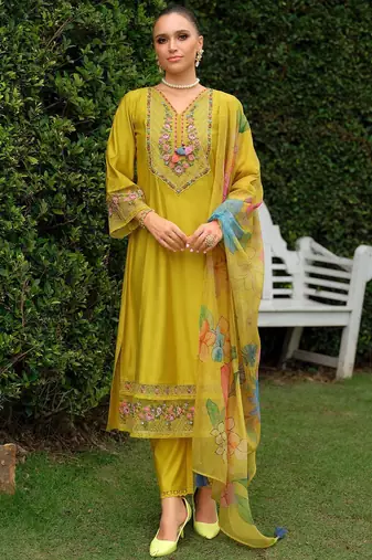 Floral Embroidered V-neck Thread Work Kurta With Trousers & Dupatta
