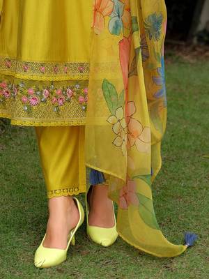 Floral Embroidered V-neck Thread Work Kurta With Trousers & Dupatta 6