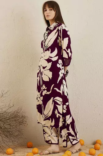 Women Shirt Coller Floral Printed Regular Sequinned Kurta with Trousers