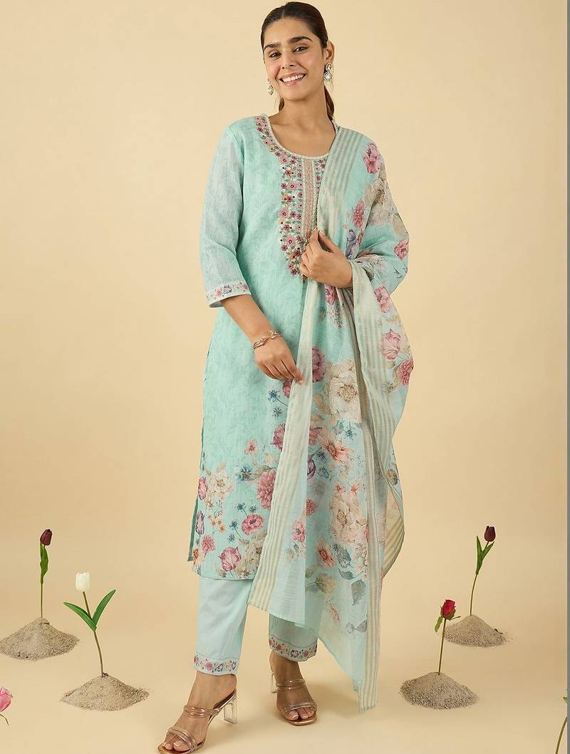 Women Floral Printed Regular Thread Work Linen Kurta with Trousers & With Dupatta