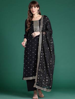 Ethnic Motifs Embroidered Kurta with Trousers & Dupatta 5