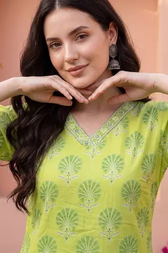 Women Ethnic Motifs Printed Regular Pure Cotton Kurta with Trousers & With Dupatta