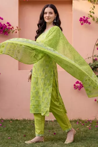 Women Ethnic Motifs Printed Regular Pure Cotton Kurta with Trousers & With Dupatta