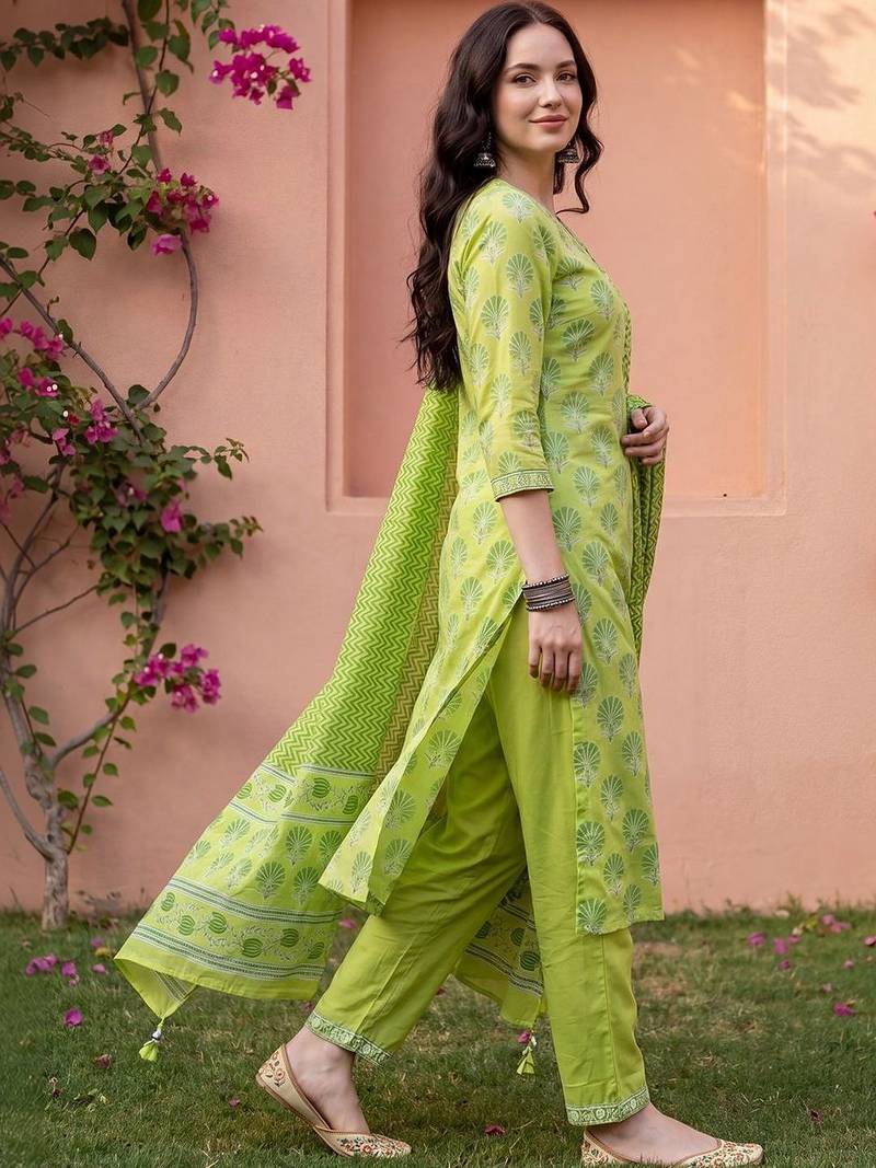 Women Ethnic Motifs Printed Regular Pure Cotton Kurta with Trousers & With Dupatta