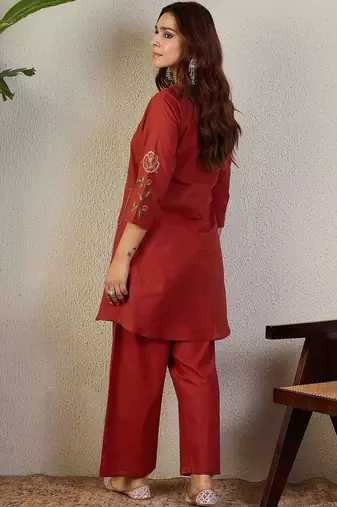Floral Embroidered Mandarin Collar Thread Work Pure Cotton Kurta With Trousers