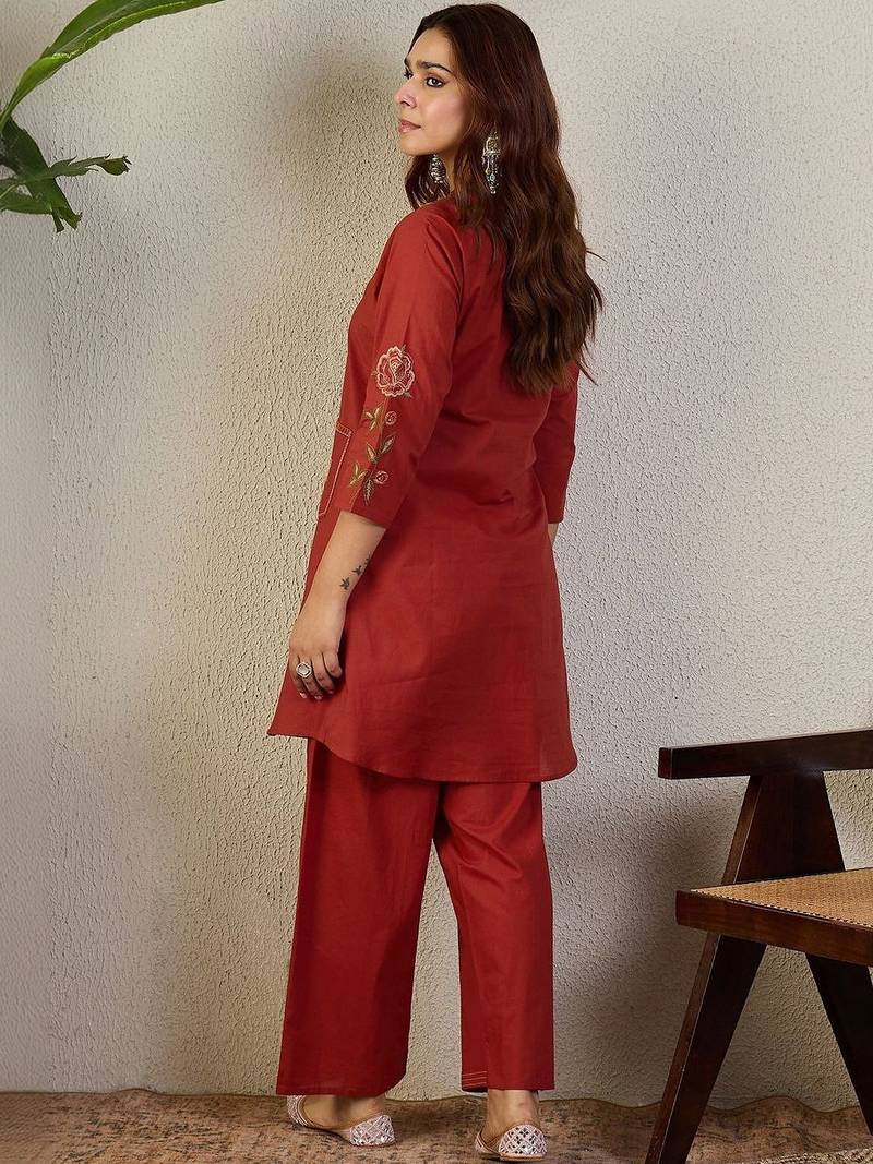 Floral Embroidered Mandarin Collar Thread Work Pure Cotton Kurta With Trousers