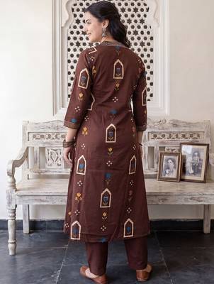 Women Floral Printed Regular Pure Cotton Kurta with Trousers & With Dupatta 2